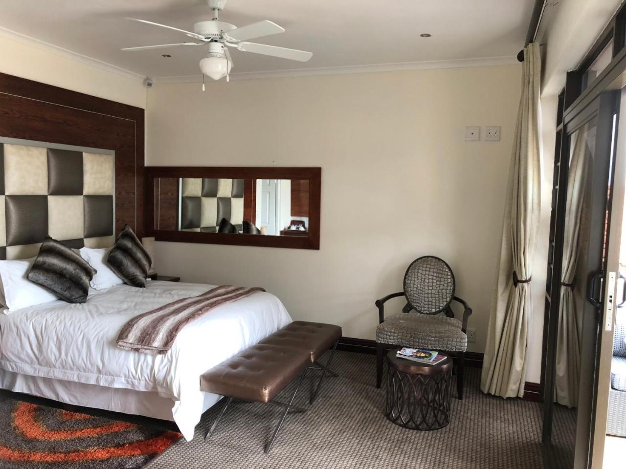 Coral Beach Bed & Breakfast 이스트런던 외부 사진